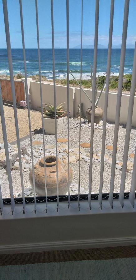 Bed and Breakfast Wave Dancer Gansbaai Exterior foto