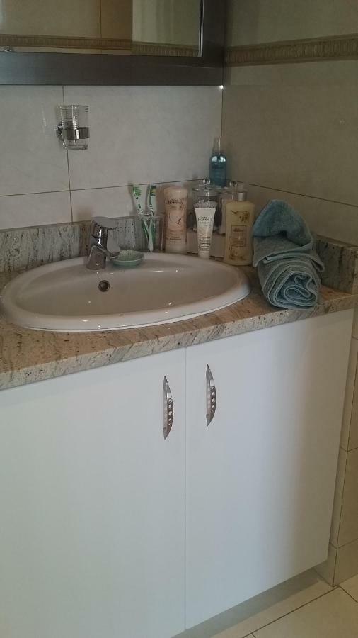 Bed and Breakfast Wave Dancer Gansbaai Exterior foto